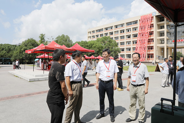 1694840390835338.jpg eq1a1279.jpg